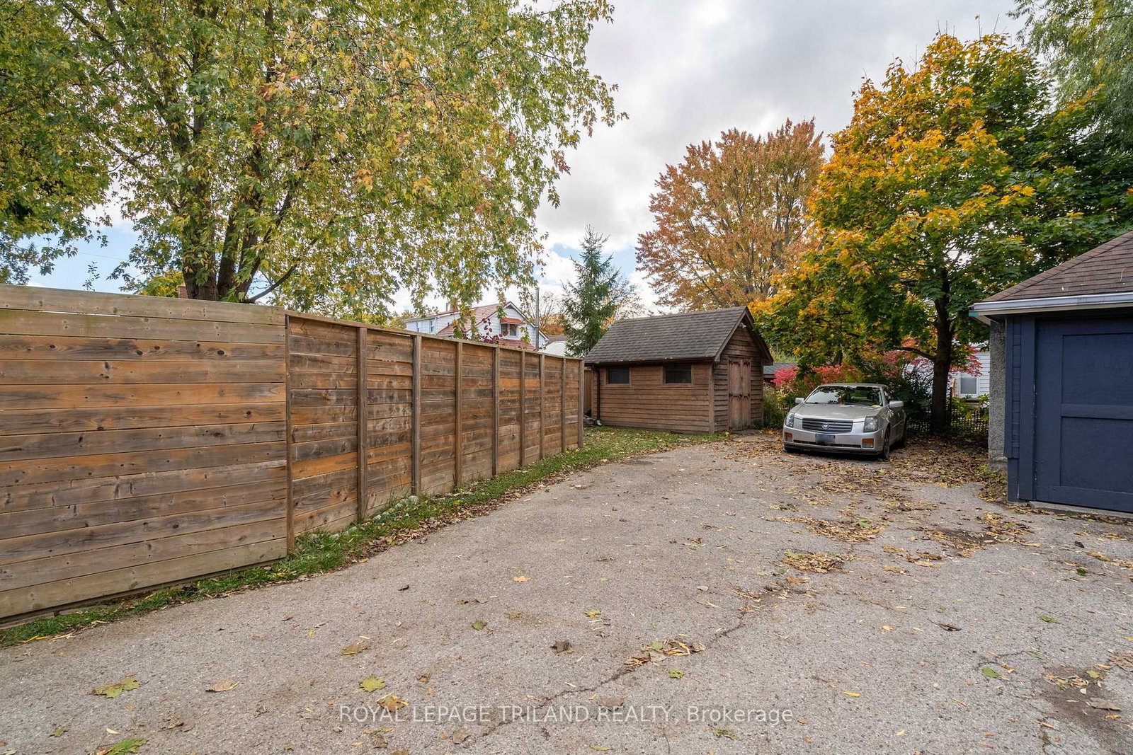 Listing Image 6