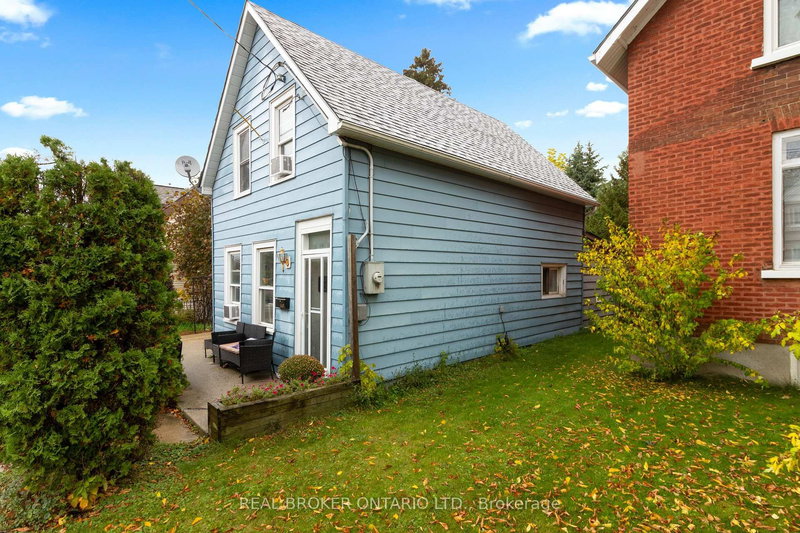1323 2nd Ave W, Owen Sound, N4K 4N5 | Image 2