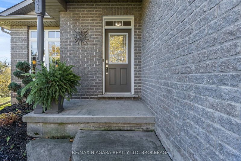 3579 Carver St, Fort Erie, L0S 1S0 | Image 3