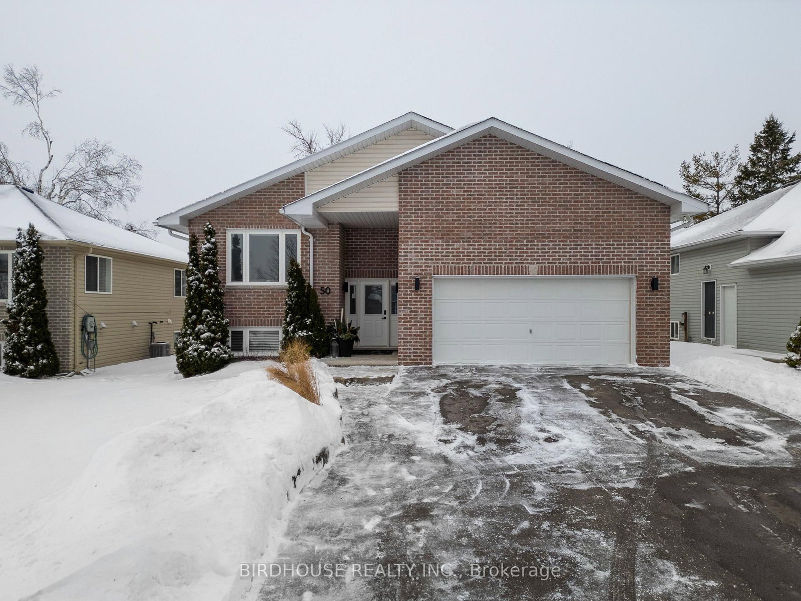 Detached House for sale at 50 Birch Crescent, Kawartha Lakes, Ontario, K0M 1A0 - Bobcaygeon - MLS: X12485923