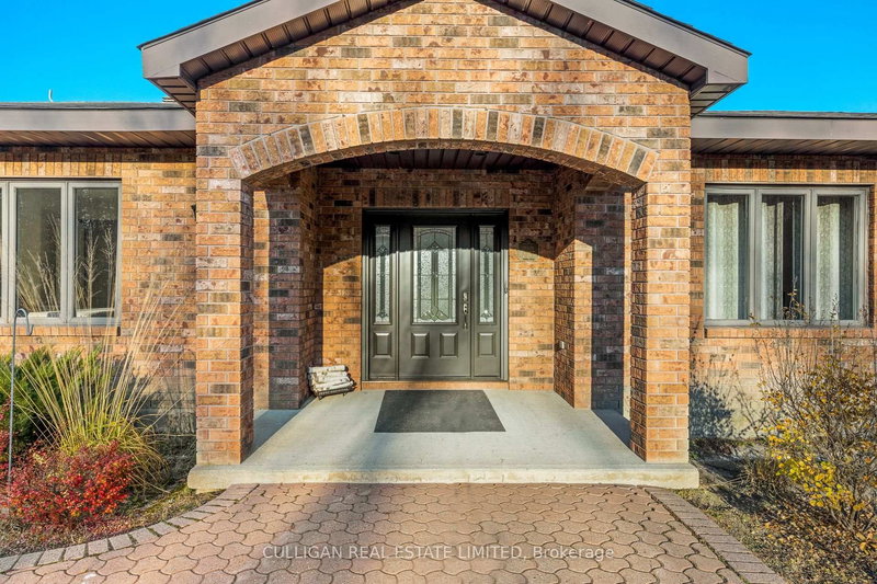 2315 Styles Side Rd, Kinburn, K0A 2H0 | Image 2