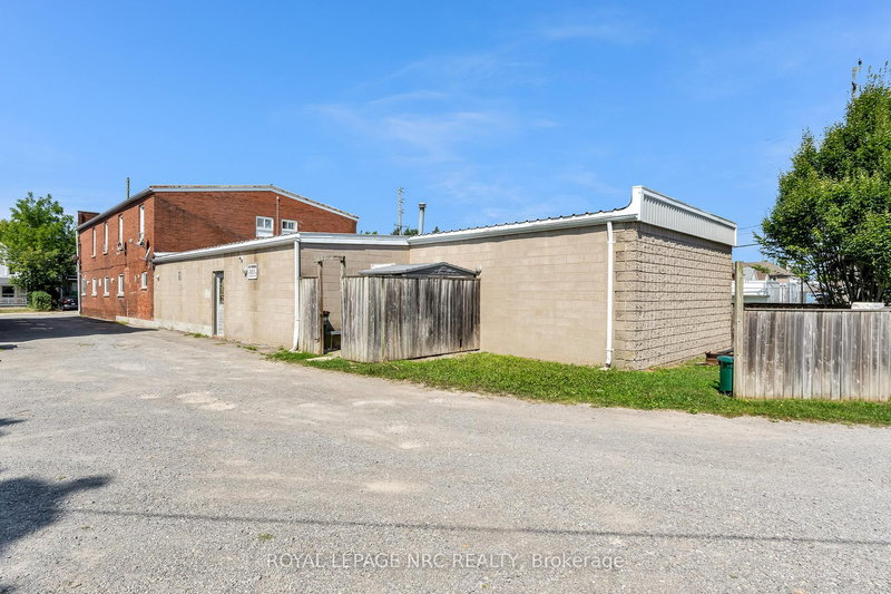 192 Burgar St, Welland, L3B 2T4 | Image 2