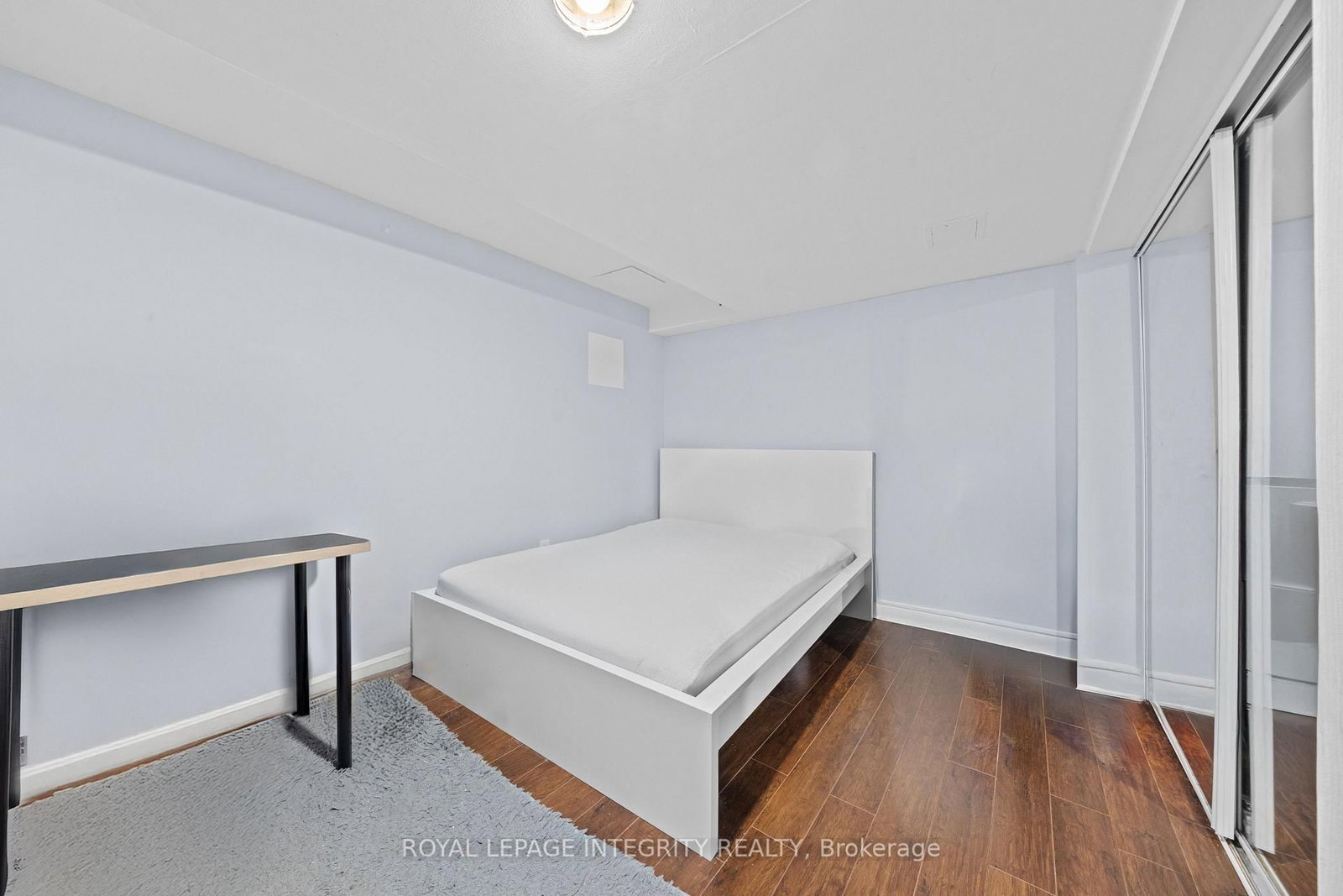 279 Somerset Street E - Photo 13