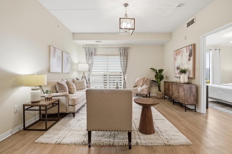 307 - 16 Sullivan Ave, Thorold, L2V 2Y2 | Image 2