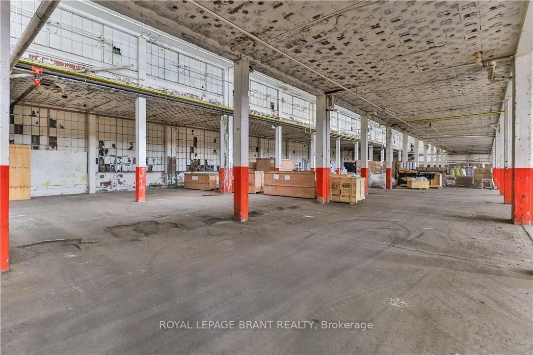 148 Mohawk Street, Unit A - Photo 17