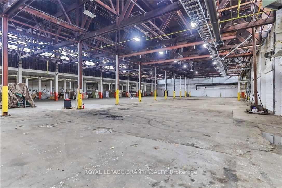 148 Mohawk Street, Unit B - Photo 19