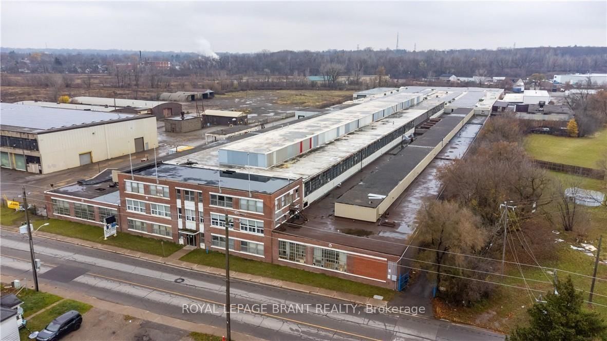 148 Mohawk Street, Unit B - Photo 2