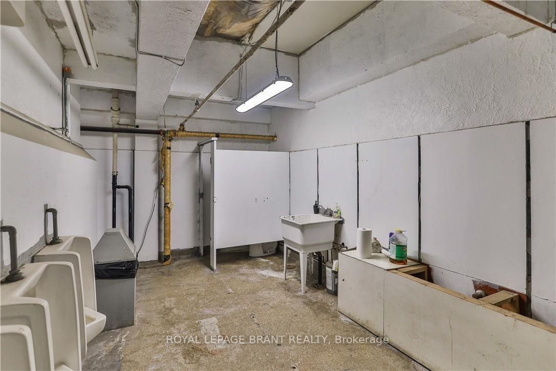148 Mohawk Street, Unit B - Photo 26