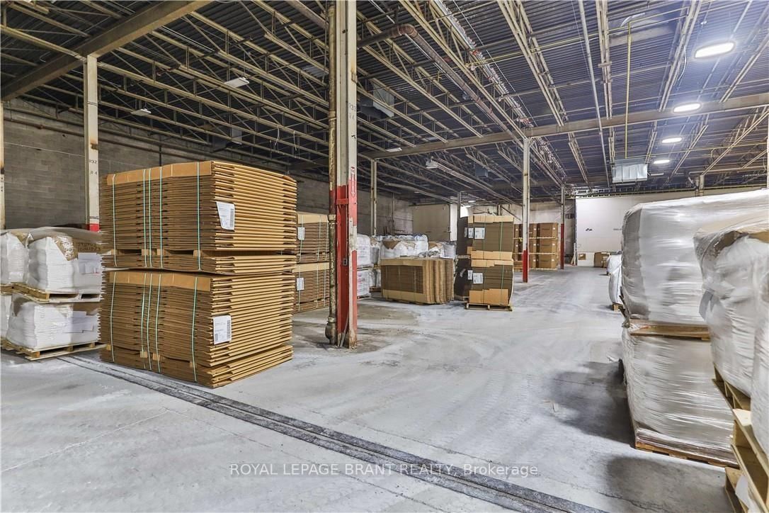 148 Mohawk Street, Unit B - Photo 38