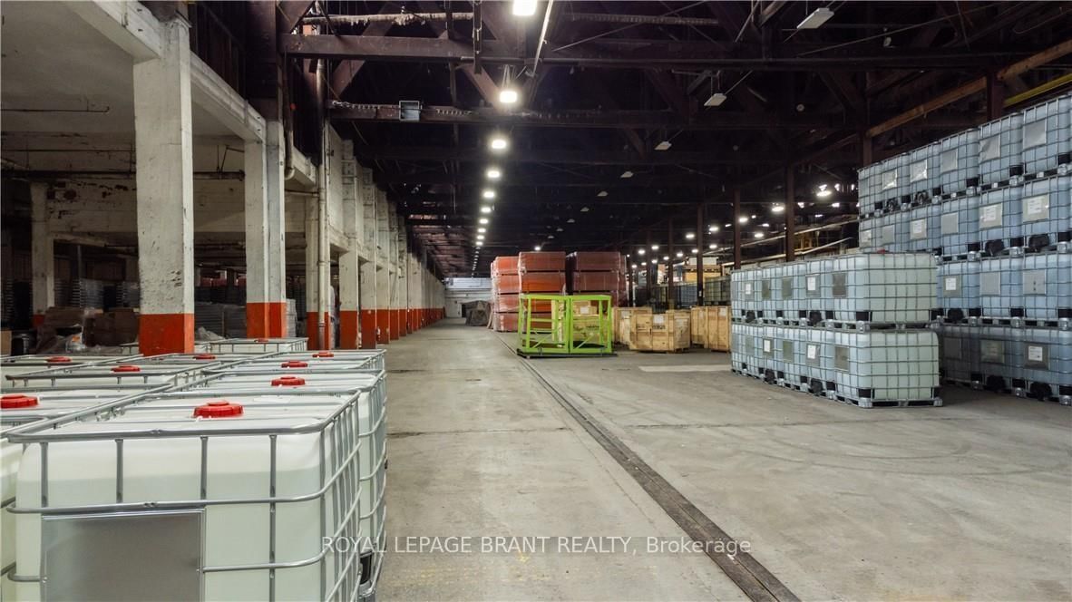 148 Mohawk Street, Unit B - Photo 44