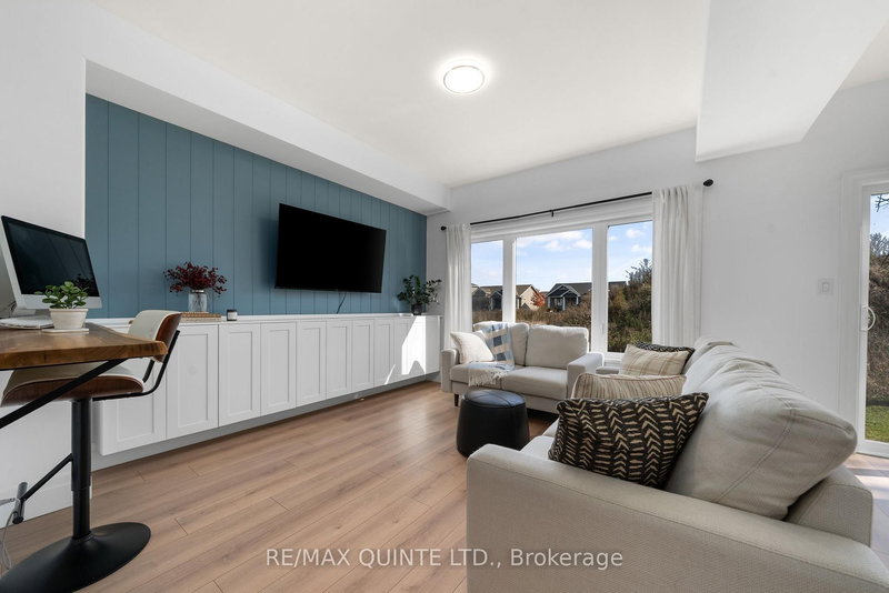 36 Campbell Cres, Prince Edward County, K0K 2T0 | Image 3