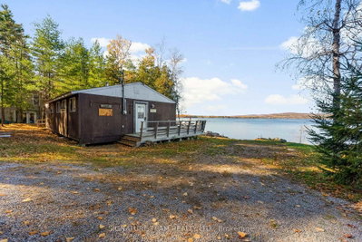 368 B Rocky Point Drive — photo 3