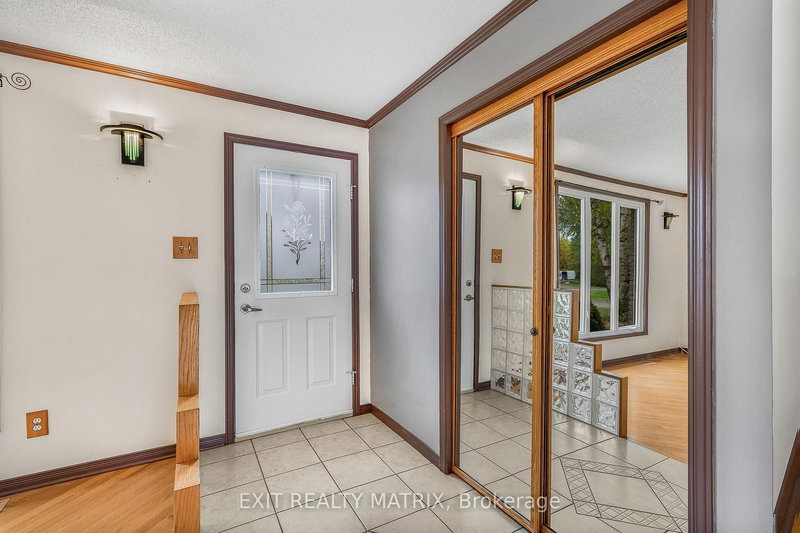 29 Louise Cres, Russell, K0A 1W0 | Image 2