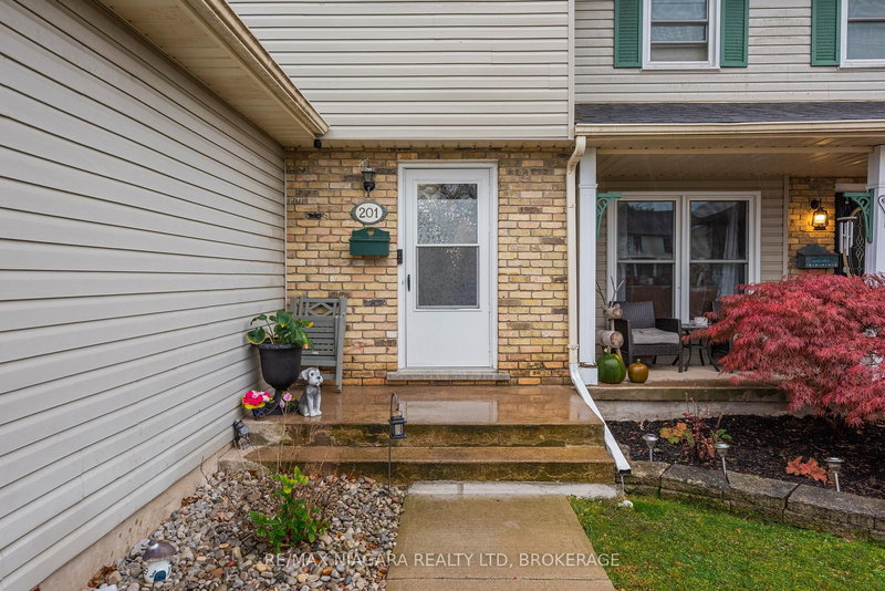 201 Windsor St, Welland, L3C 7E3 | Image 3