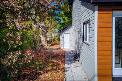 727 College Avenue — photo 3