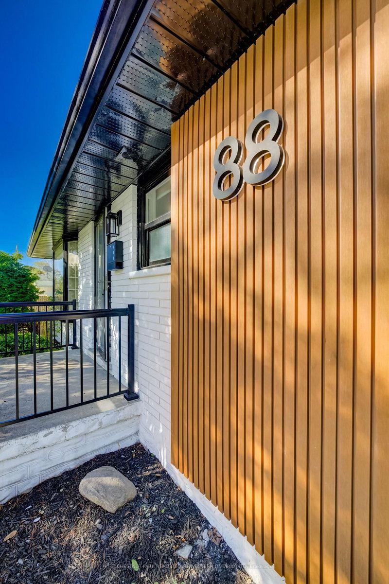 88 Woodhaven Rd, Kitchener, N2C 1V1 | Image 3