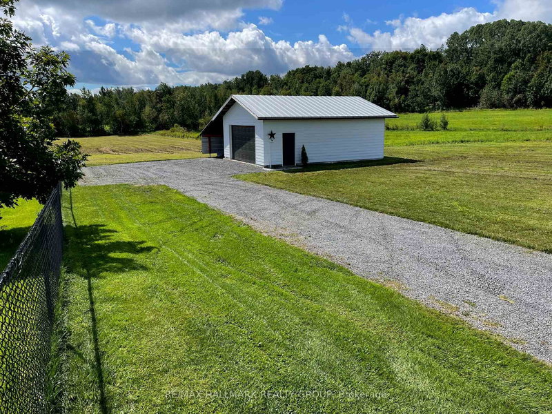 2130 Du Golf Rd, Clarence-Rockland, K0A 1N0 | Image 2