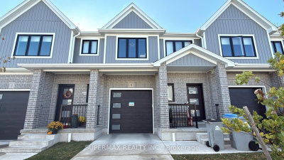 Townhouse leased at 5-17 Nicholson Street, Lucan Biddulph, Ontario, N0M 2J0 - Lucan - MLS: X12497110
