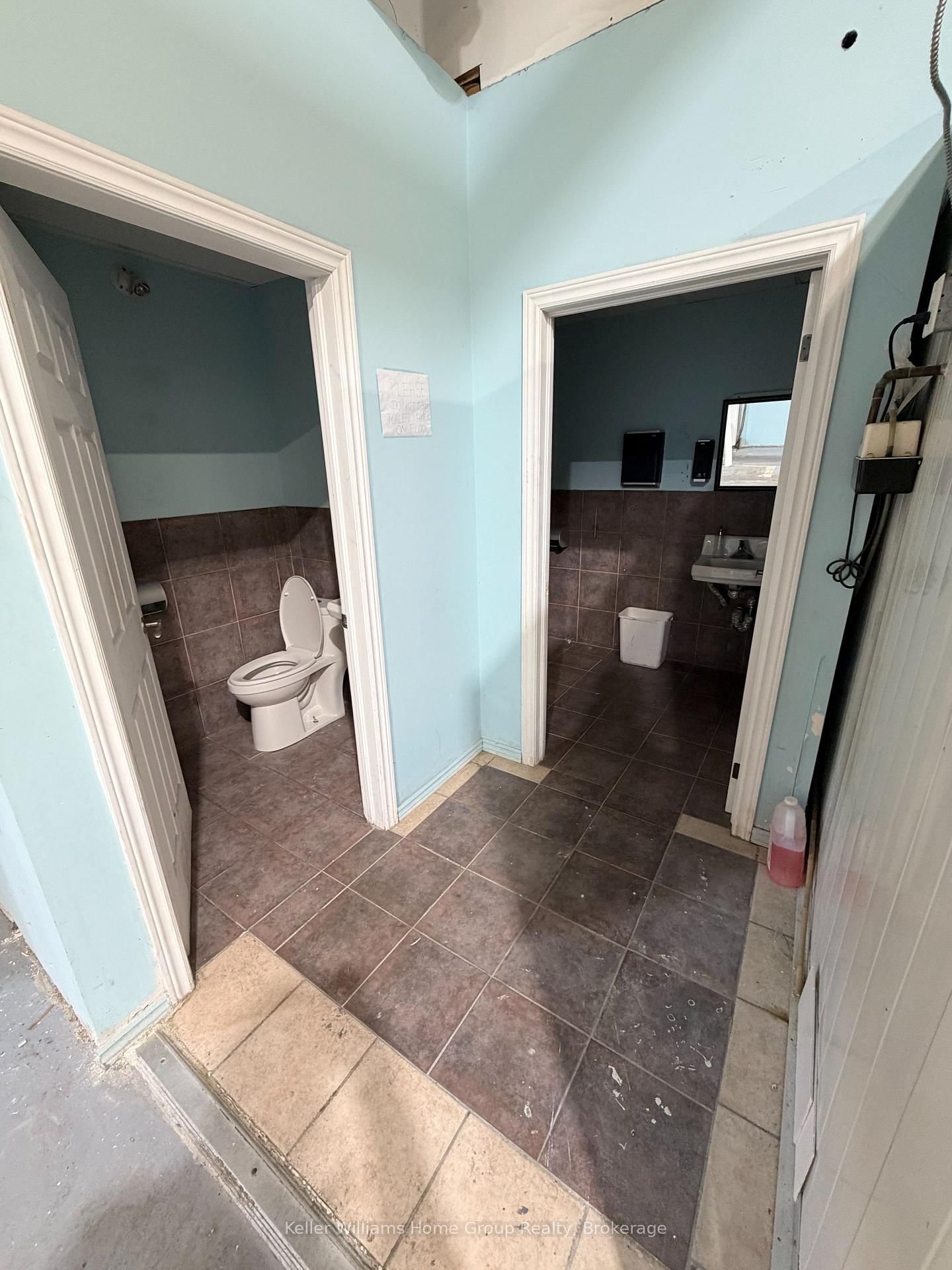 340 WOODLAWN Road W, Unit 7,8,9 - Photo 10