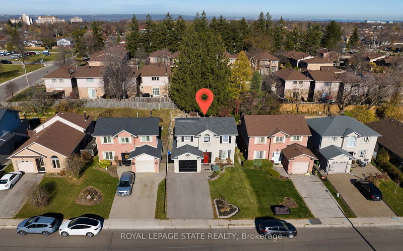 46 Novoco Dr, Hamilton, L9C 7E8 | Image 3