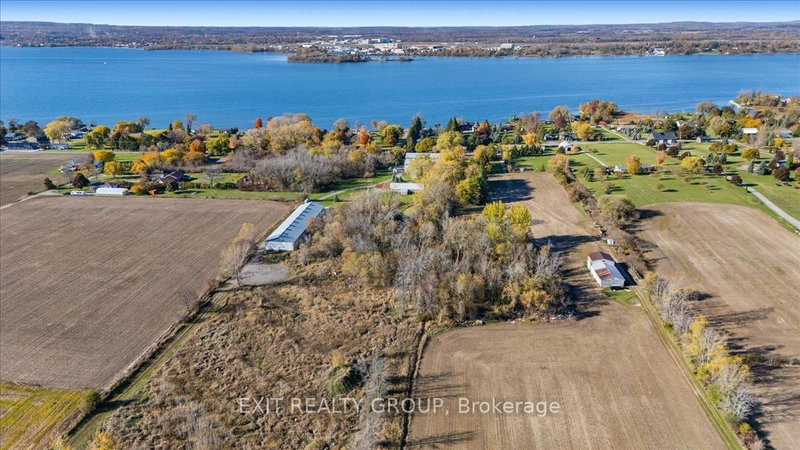 2421 County Rd 3, Prince Edward County