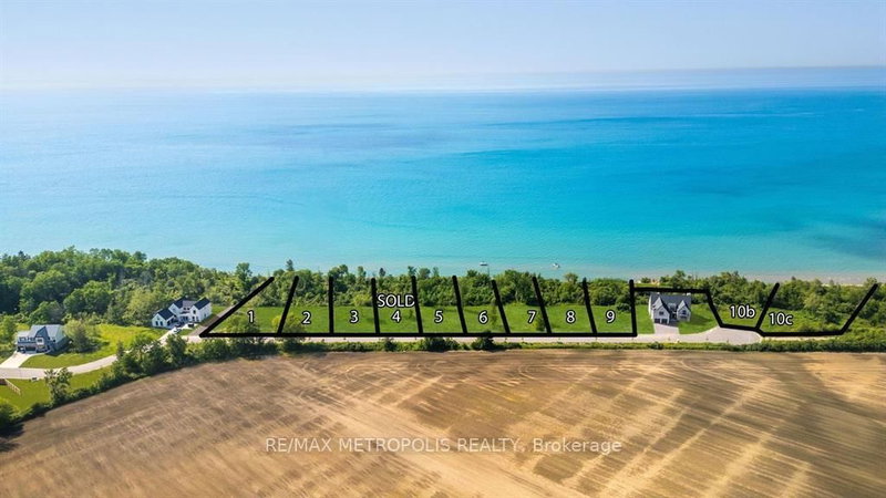 7049 BLUE COASTS HEIGHTS, Plympton-Wyoming, N0N 1E0 | Image 2