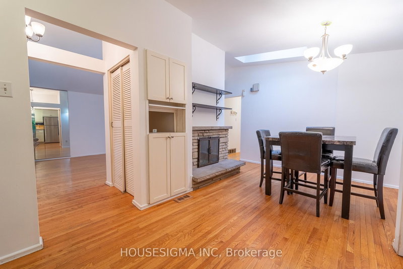 2335 Harding Rd, Ottawa, K1G 3B7 | Image 3