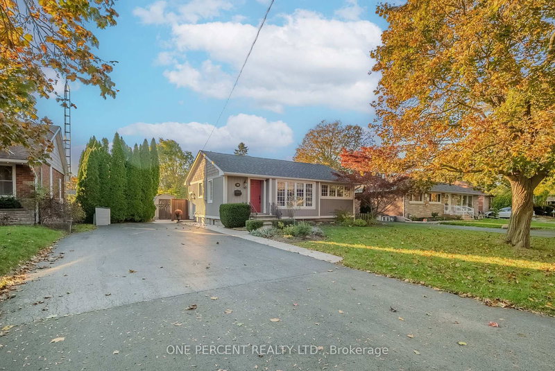 38 Albany Dr, St. Catharines, L2N 3T5 | Image 2