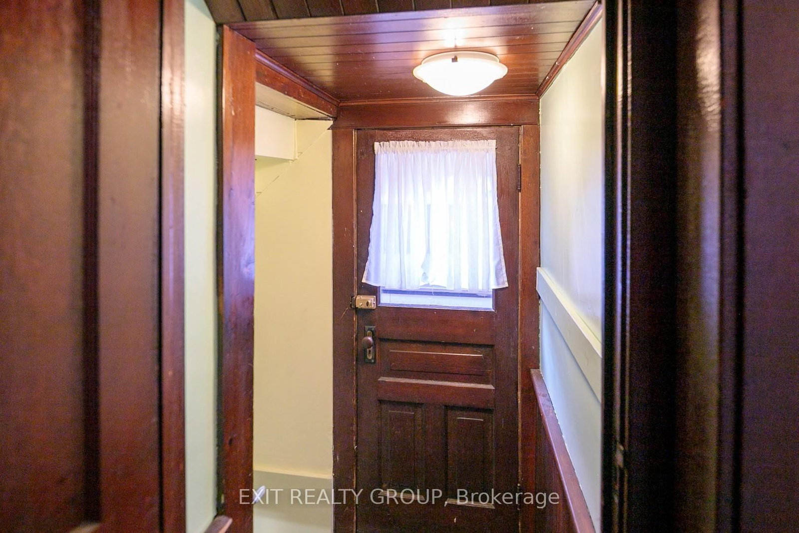 Detached House for sale at 92 Byron Street, Quinte West, Ontario, K8V 2Y2 - Trenton Ward - MLS: X12498706