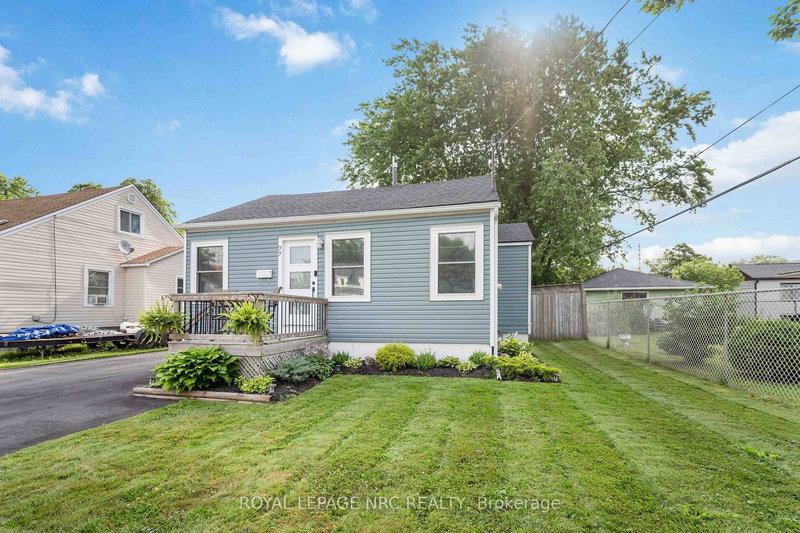 77 Ellen St, Fort Erie, L2A 4C9 | Image 3