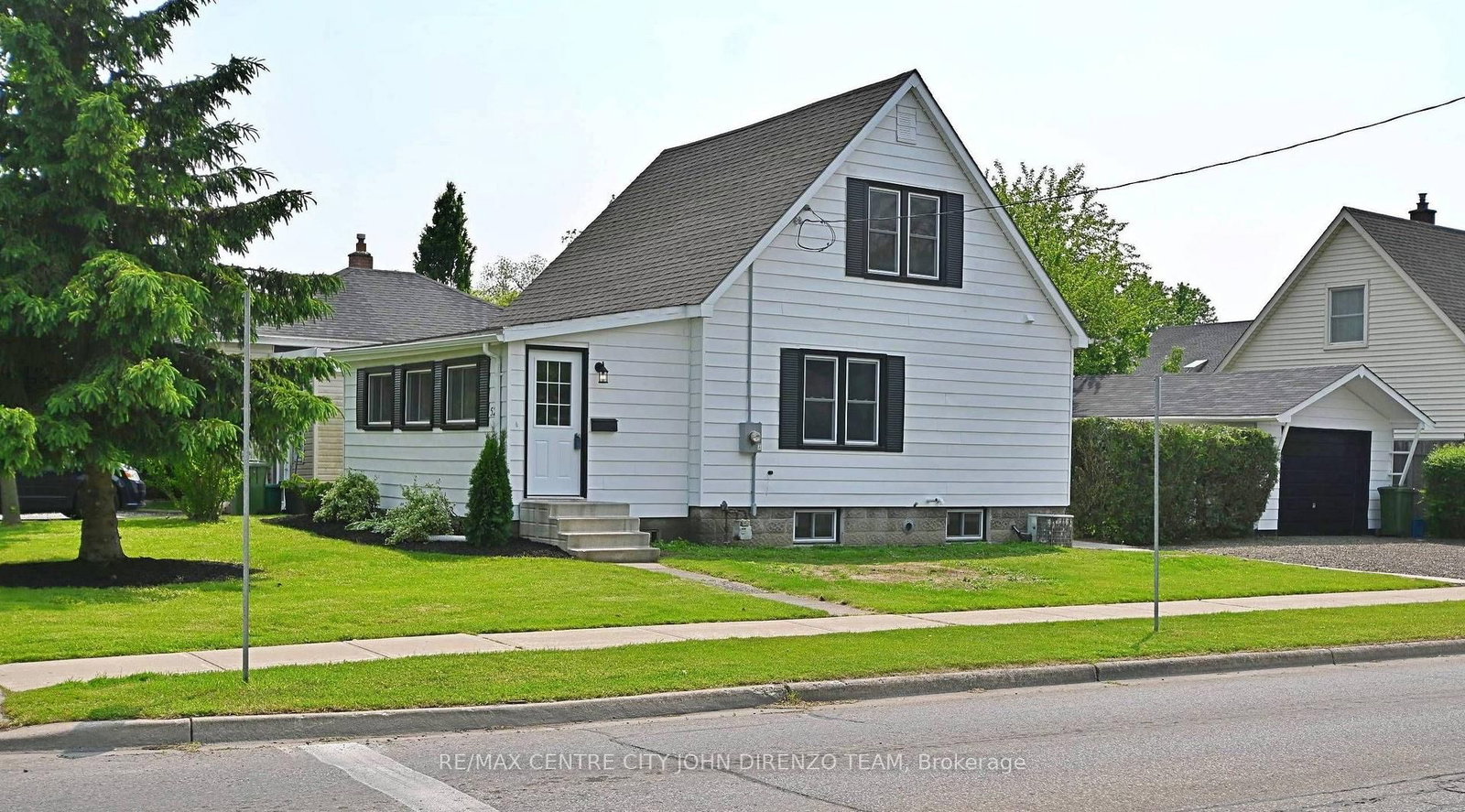Listing photo 2