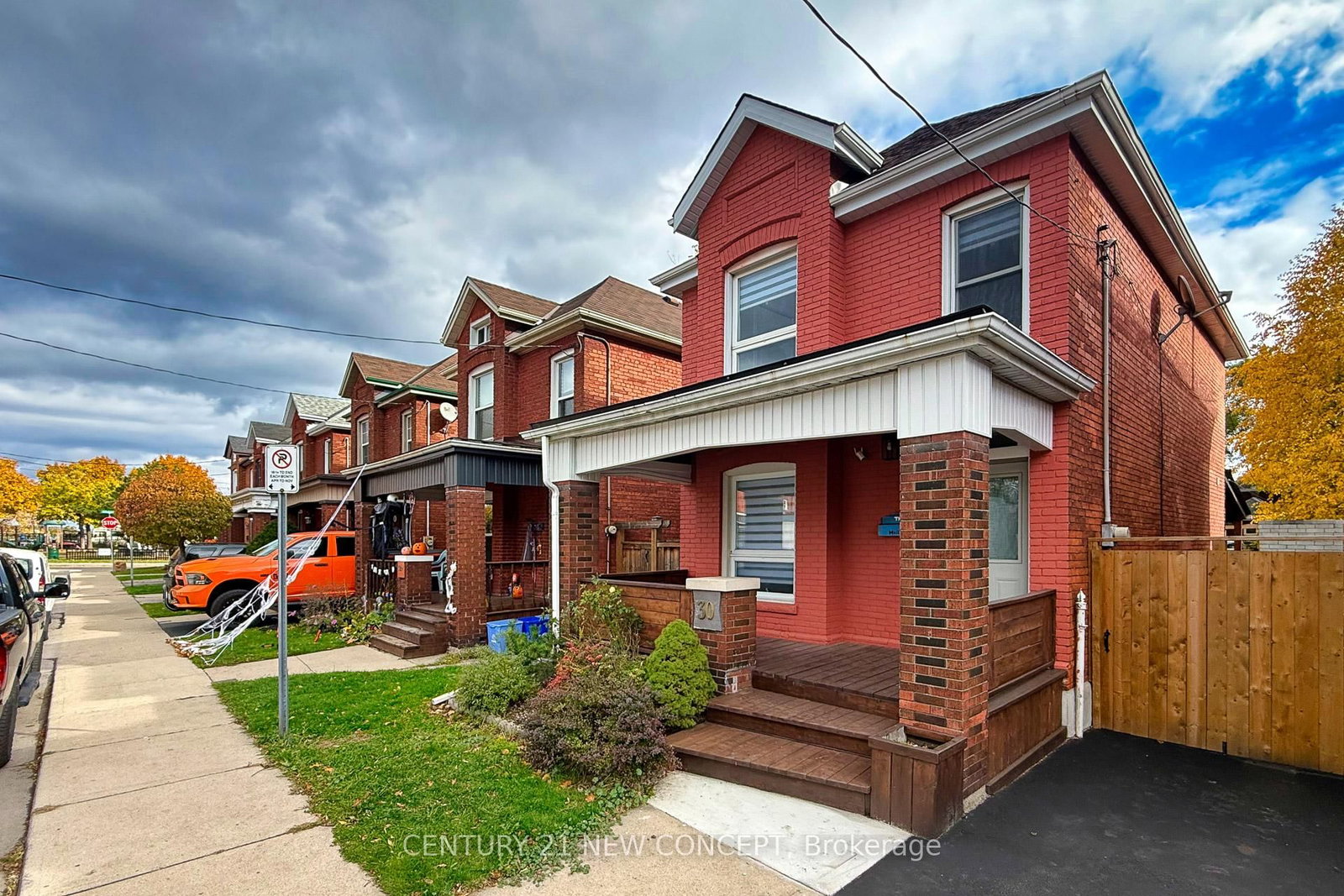 Listing photo 2