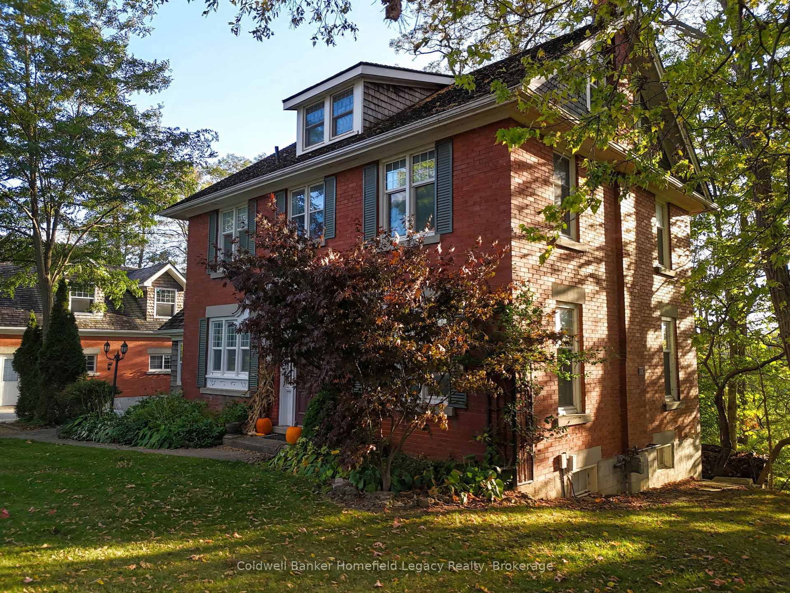 Listing Image 3