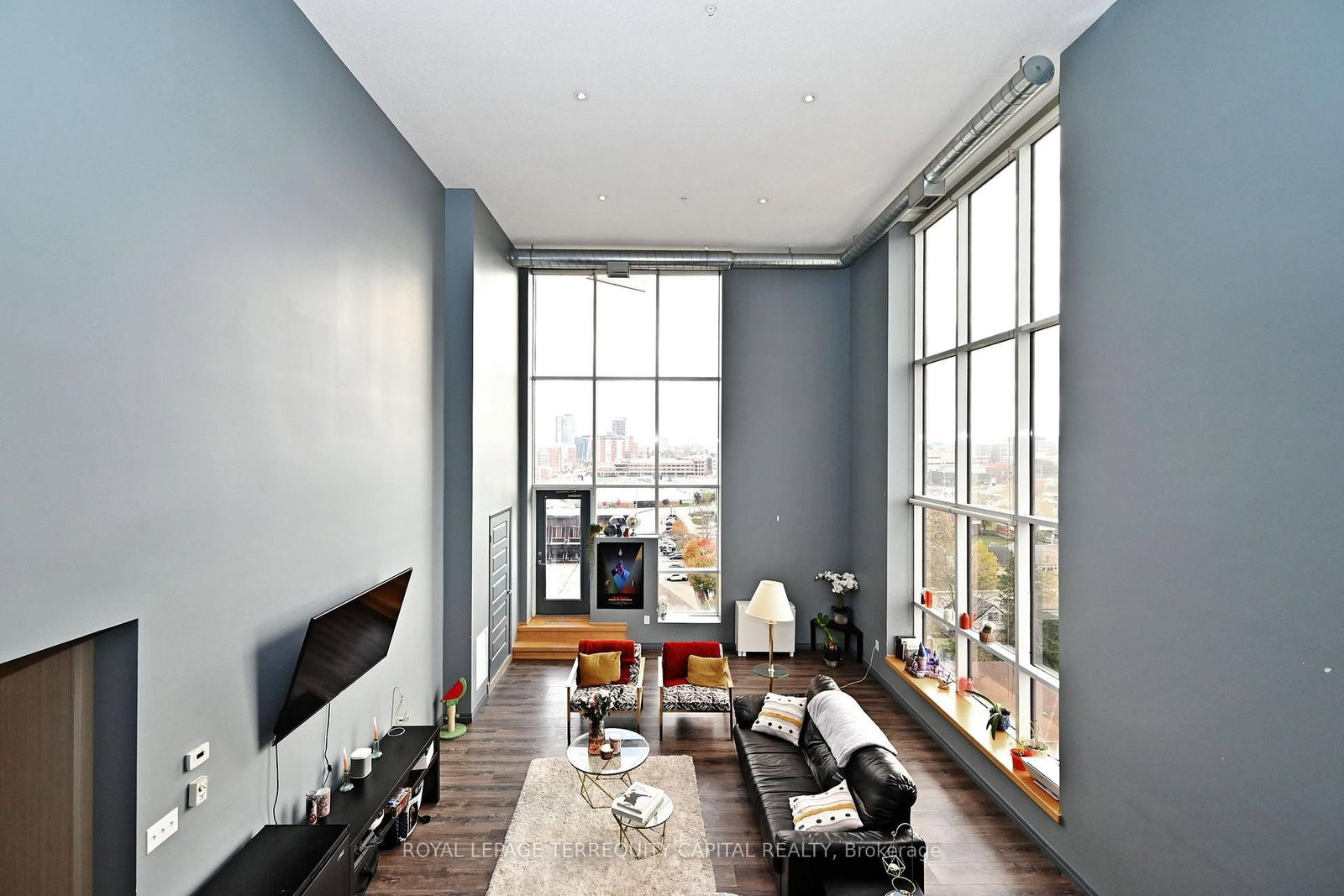 Condo sold at PH 1101-8 Hickory Street, Waterloo, Ontario, N2L 3H6 - MLS: X12501850