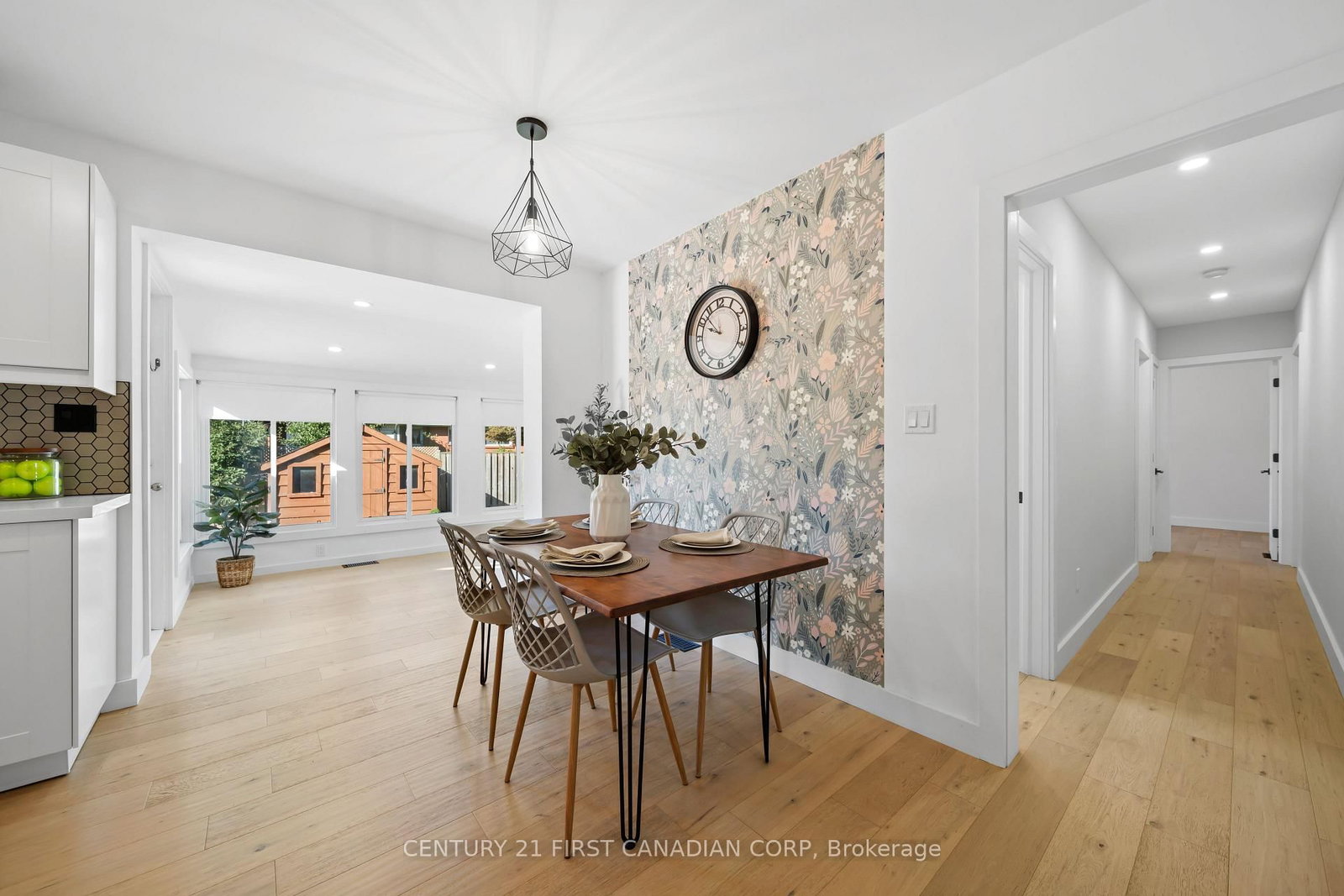 Listing Image 10