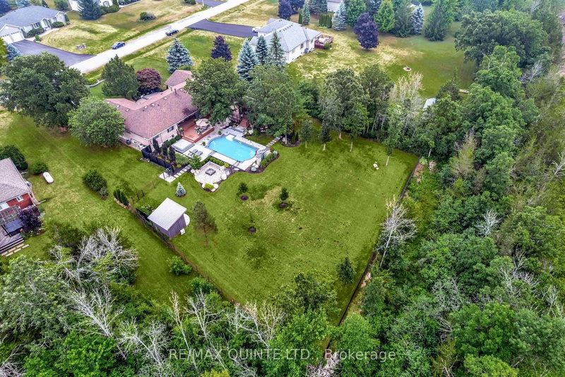100 Bay Breeze St, Prince Edward County, K8N 0L4 | Image 3