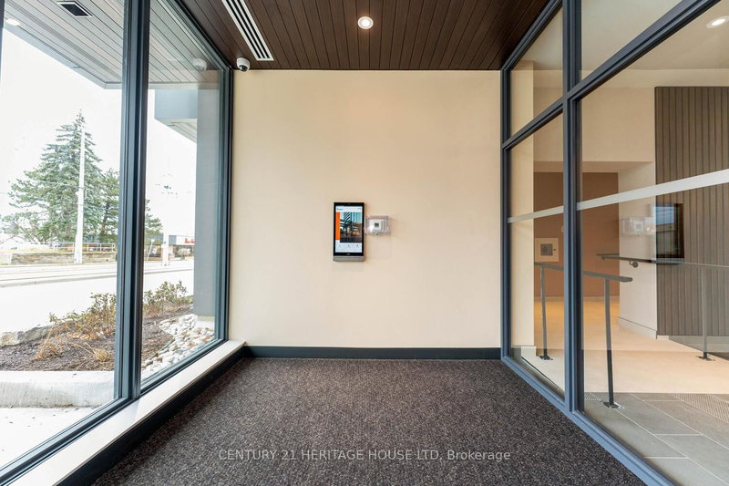 301 - 741 King St W, Kitchener, N2G 0E9 | Image 3