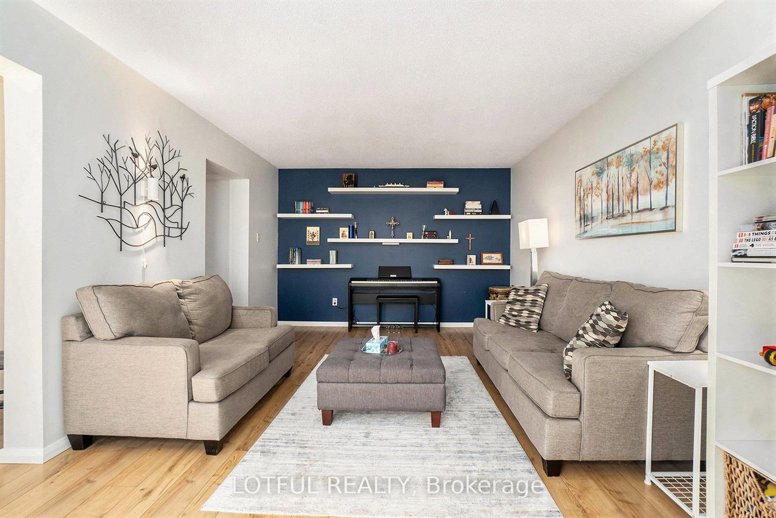 Listing Image 7