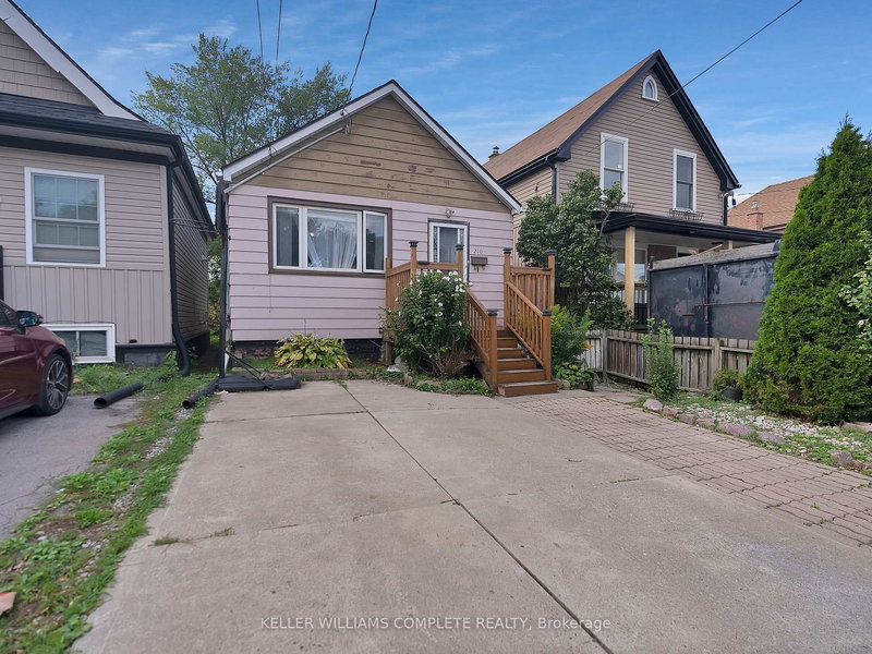 210 East 24th St, Hamilton, L8V 2Y4 | Image 2