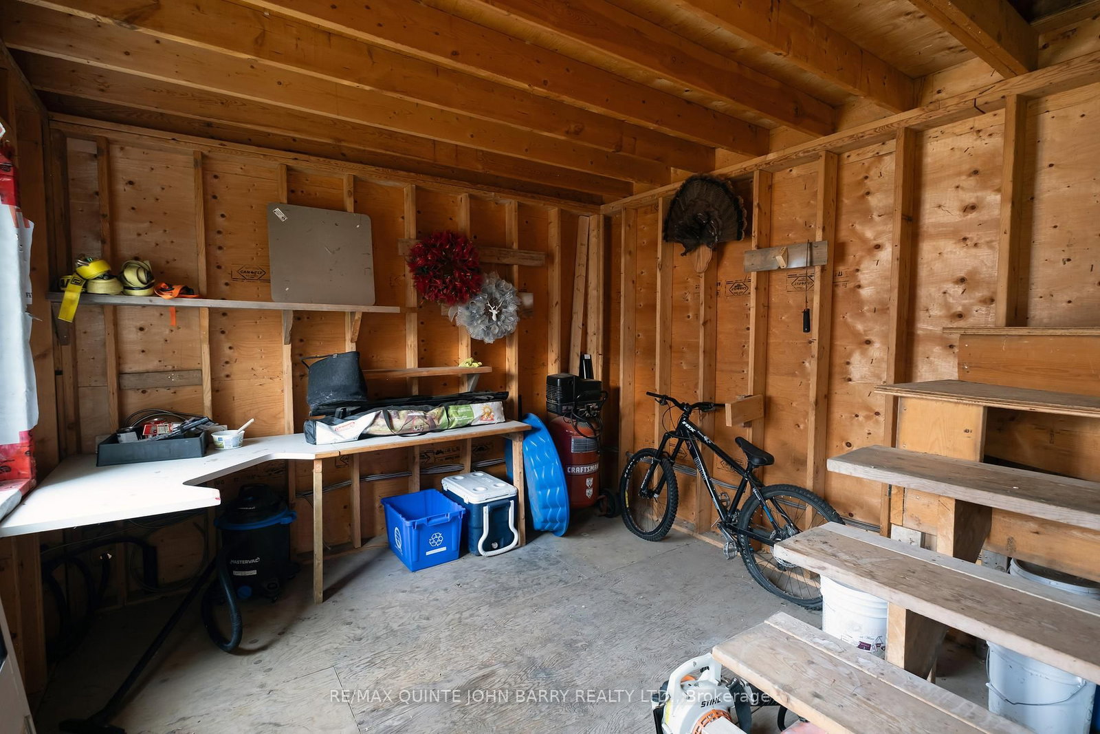 Detached House for sale at 17 James Street, Quinte West, Ontario, K8V 2W8 - Trenton Ward - MLS: X12504770