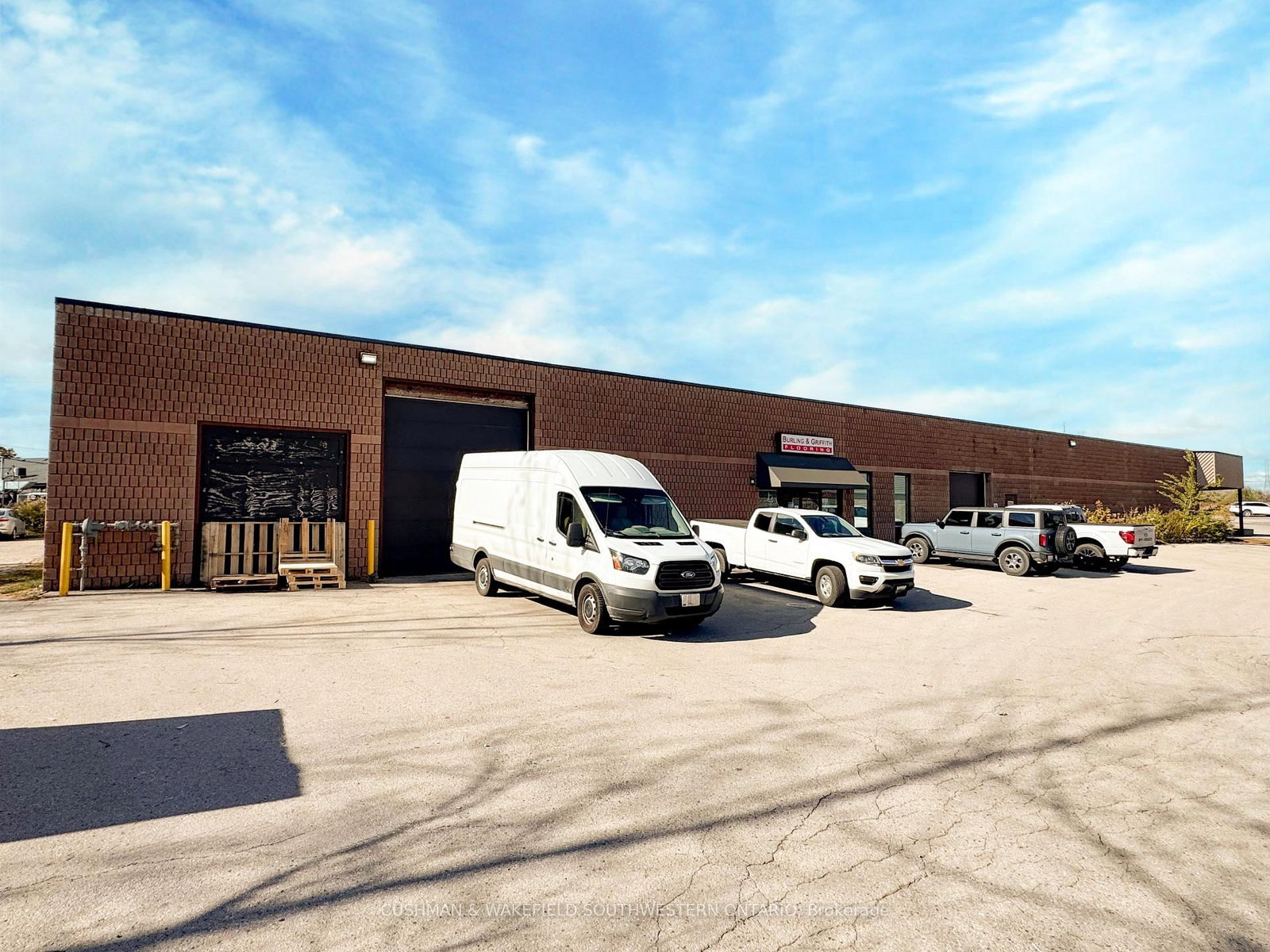 1806 Wharncliffe Road S - Photo 10