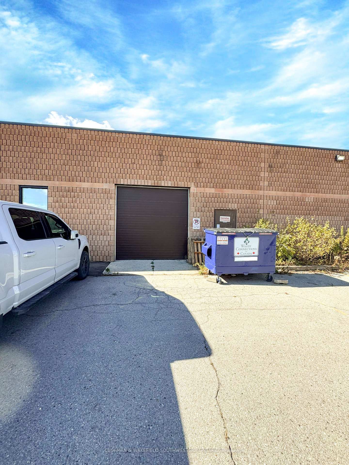 1806 Wharncliffe Road S - Photo 13