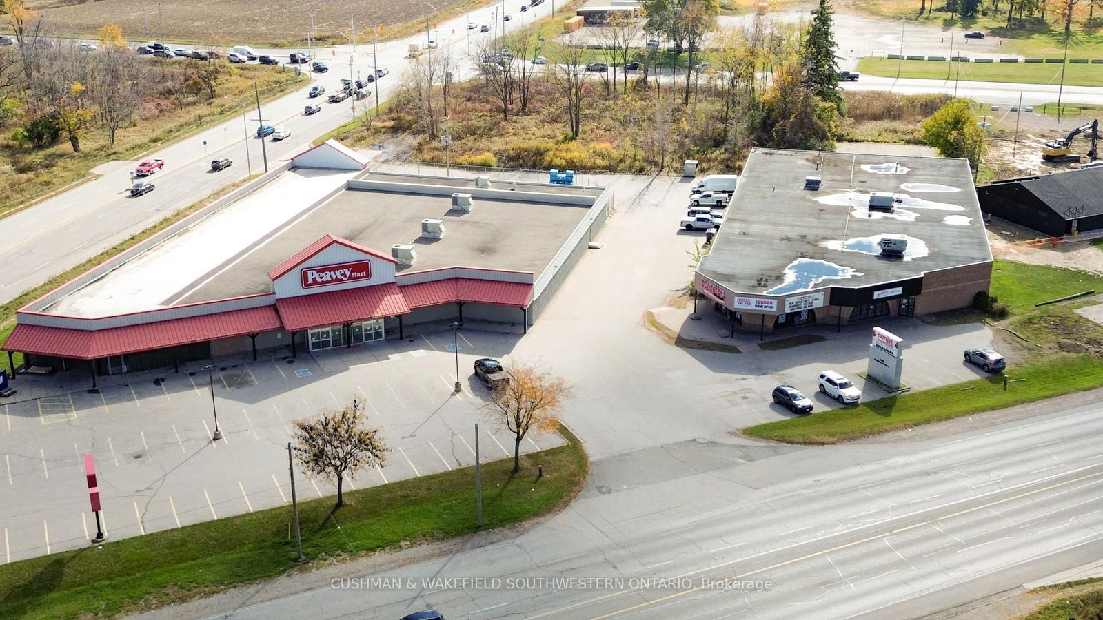 1806 Wharncliffe Road S - Photo 15