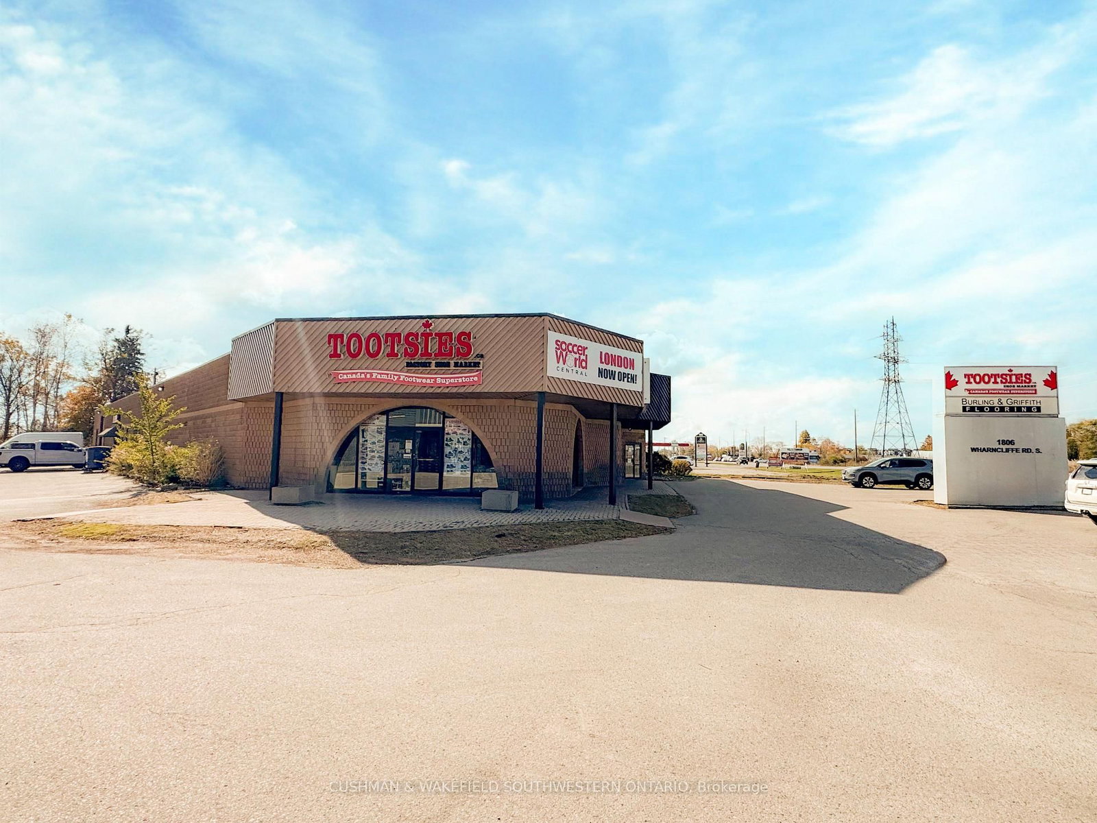 1806 Wharncliffe Road S - Photo 2