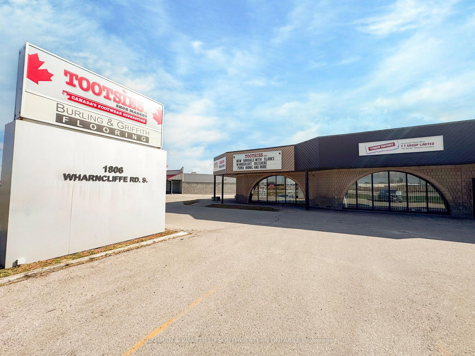 1806 Wharncliffe Road S - Photo 9