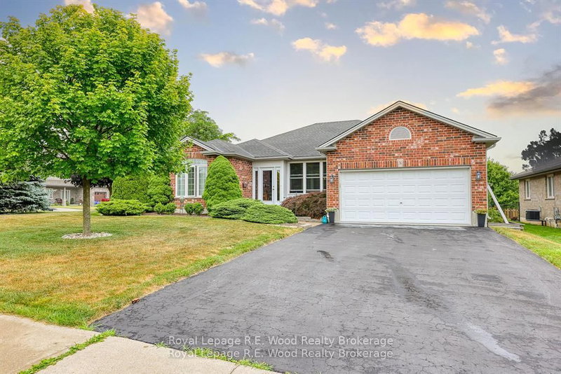 36 Morning Glory Dr, Tillsonburg, N4G 5S9 | Image 2