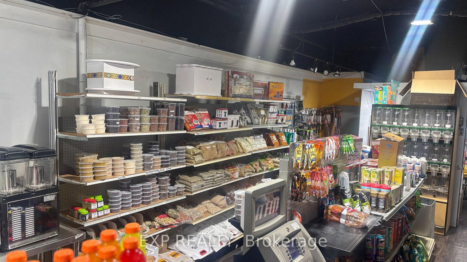 83 Macdonell Street - Photo 2