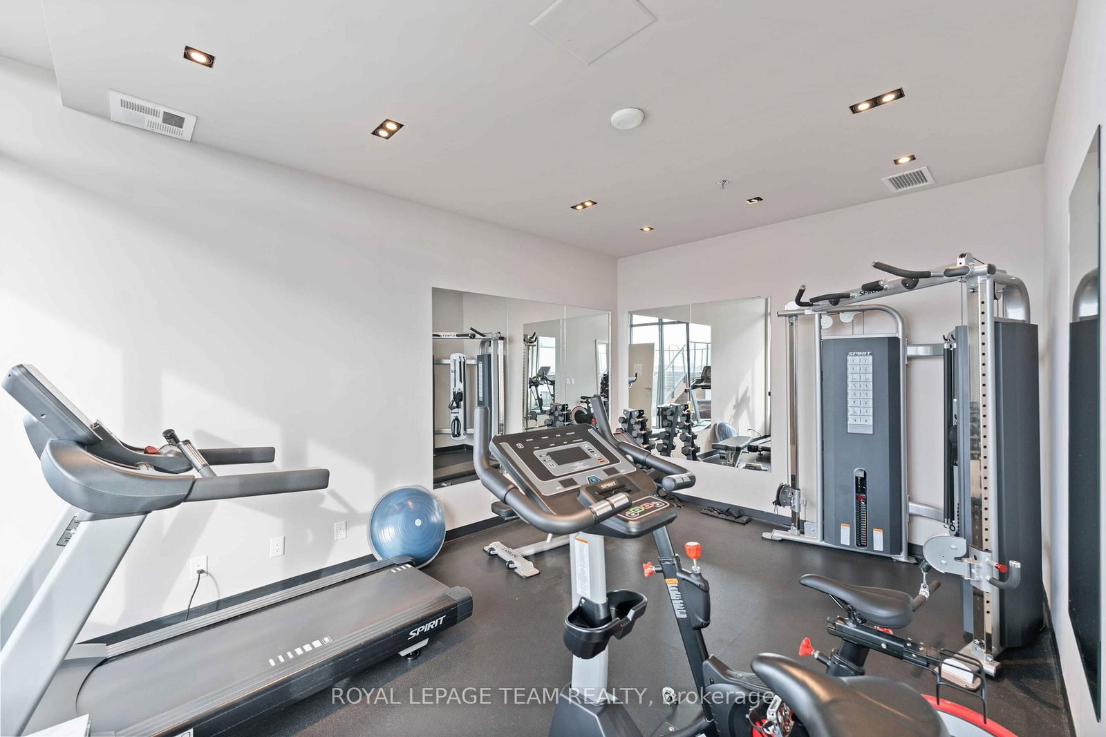 203 Catherine Street, Unit 306 - Photo 20