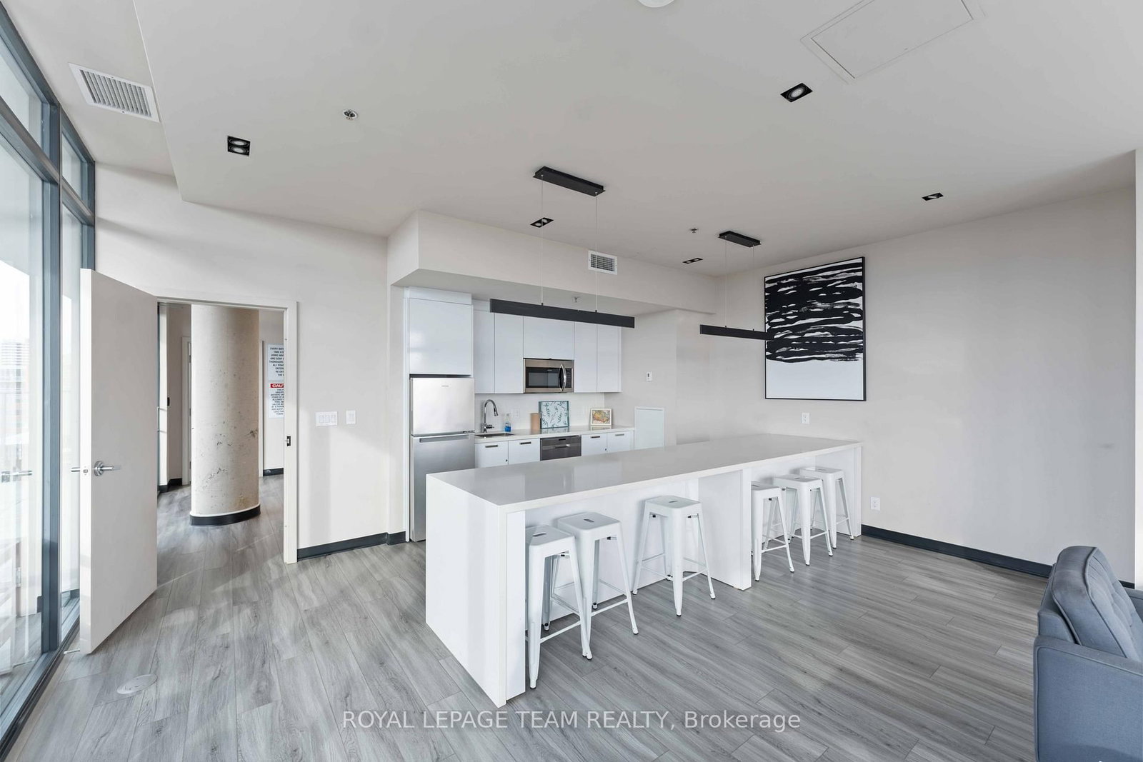 203 Catherine Street, Unit 306 - Photo 28