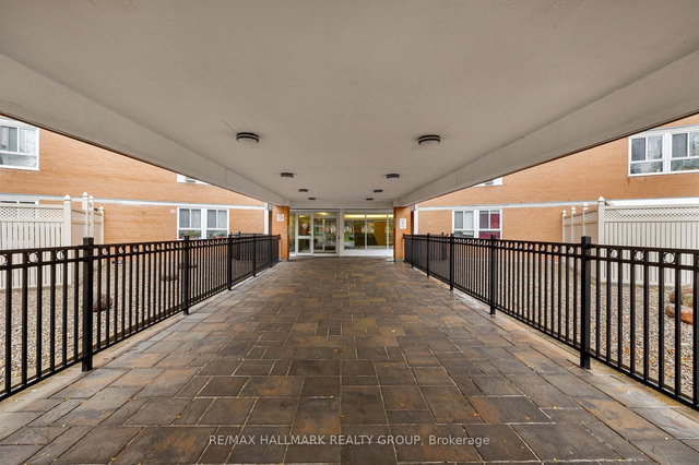 1006 - 2020 Jasmine Crescent